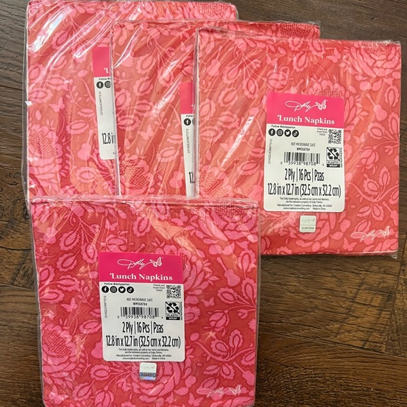 What Would Dolly Do Party Pack - Picture 3 of 6